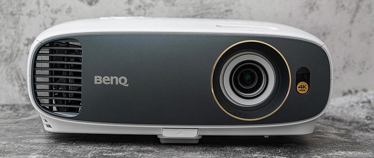 抖上去的4K算不算4K？明基W1700M投影儀抖4K畫質深度評測